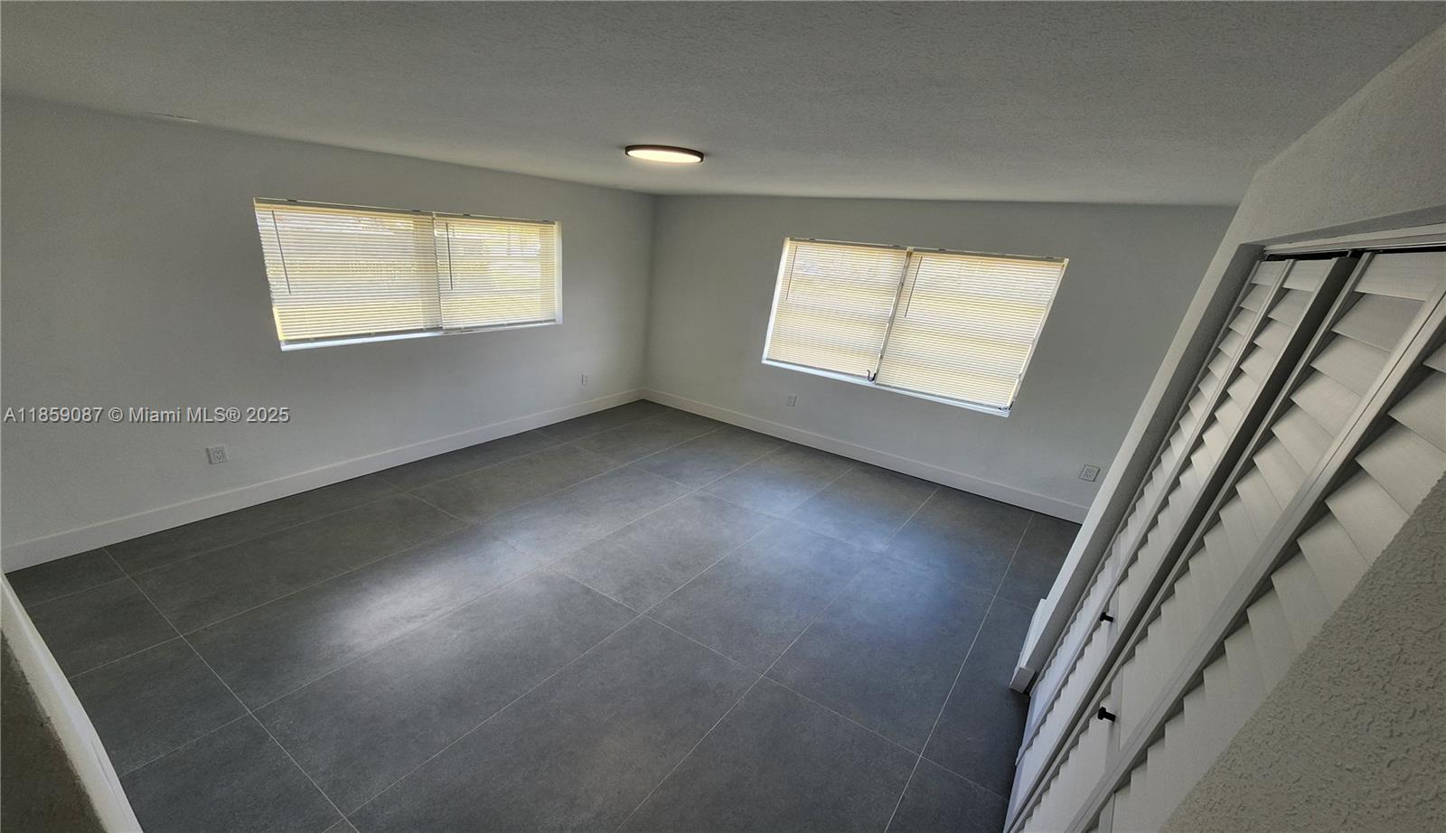 WEST PERRINE ADDN - Residential