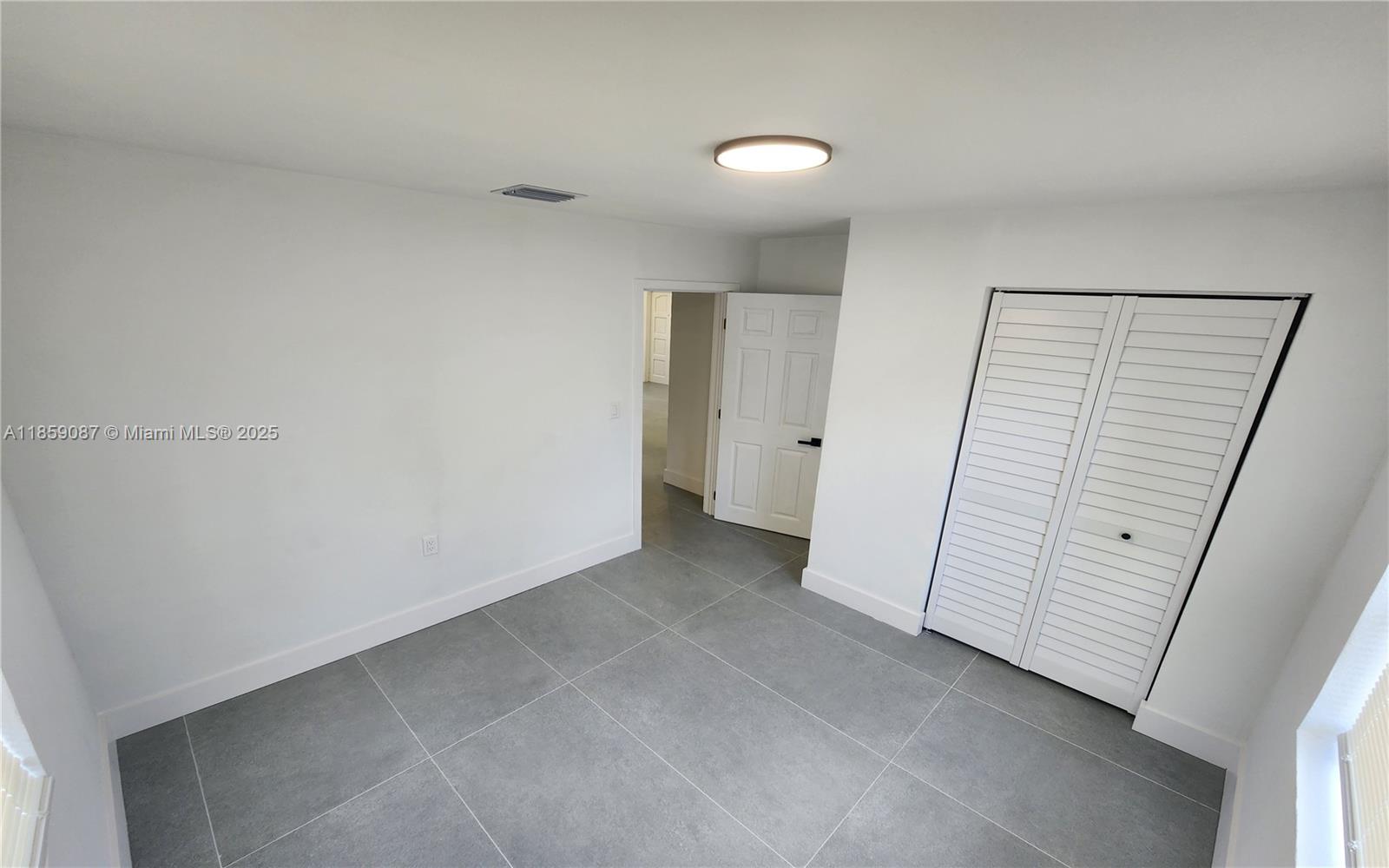 WEST PERRINE ADDN - Residential