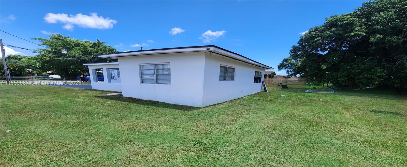 WEST PERRINE ADDN - Residential