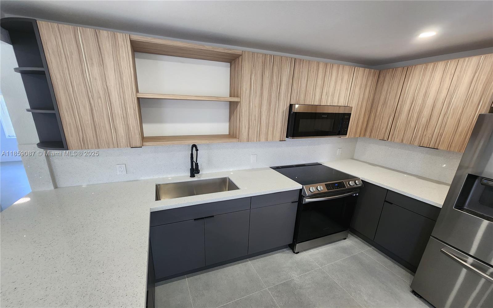 WEST PERRINE ADDN - Residential