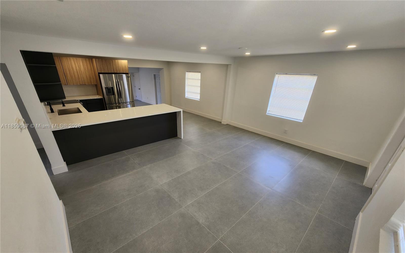 WEST PERRINE ADDN - Residential