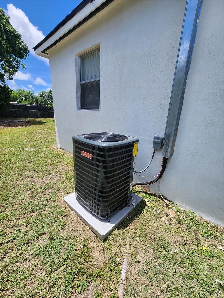 WEST PERRINE ADDN - Residential