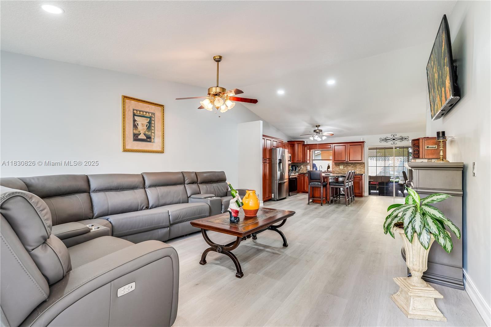 2755 NW 92nd Ave