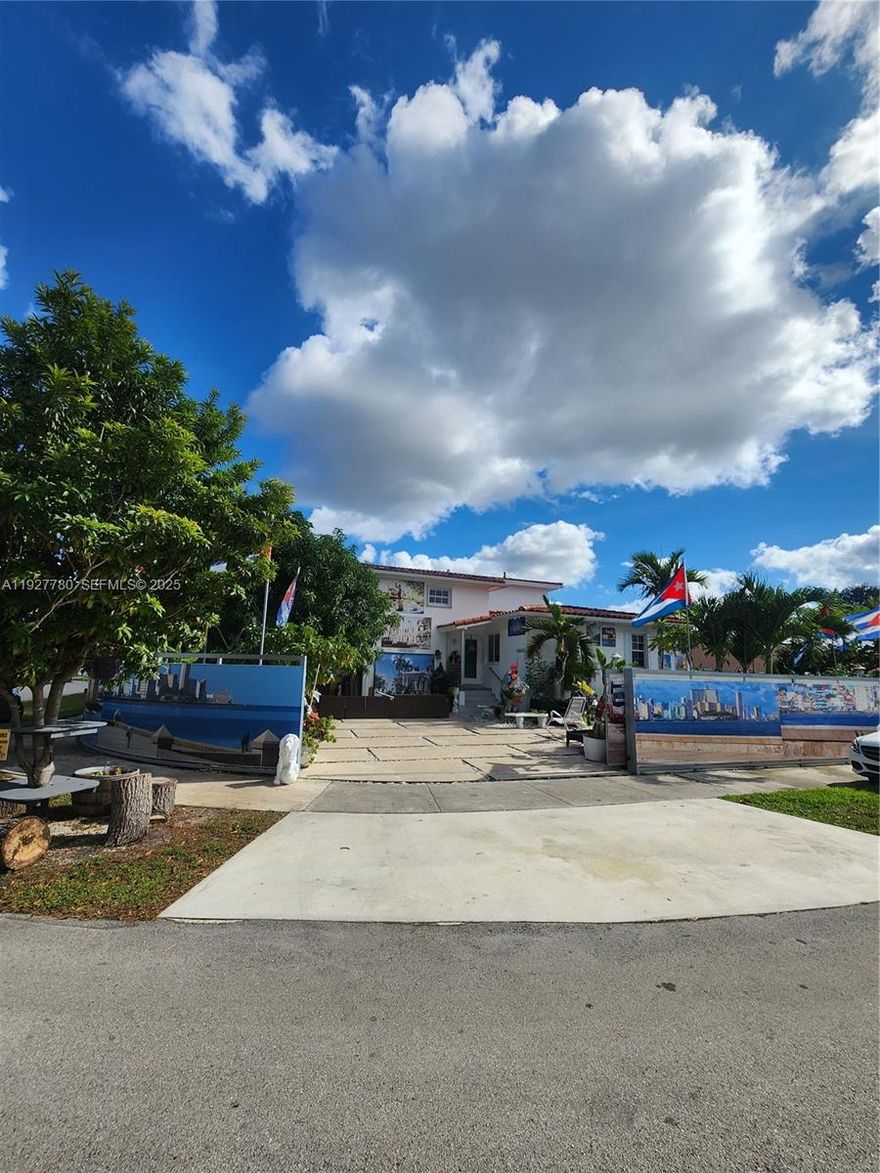 Great Sought After Westchester house with 4 Bedroom/3 Bathroom single family home. Spacious family room to enjoy it with your family. Floor plan is a split 2 bedrooms and one full bathroom on 2nd floor with nice balcony with independent AC unit and private entrance. In the other side Two Bedrooms and 2 full bathrooms also on the 2nd. floor. Additional AC unit. Legal in-laws' quarters—a 1-bedroom, 1-bath apartment with living room and full kitchen with A.C. unit. Plain of parking spaces. The prime location offers proximity to top schools, Near Palmetto expressway and nearby shopping centers and restaurants.