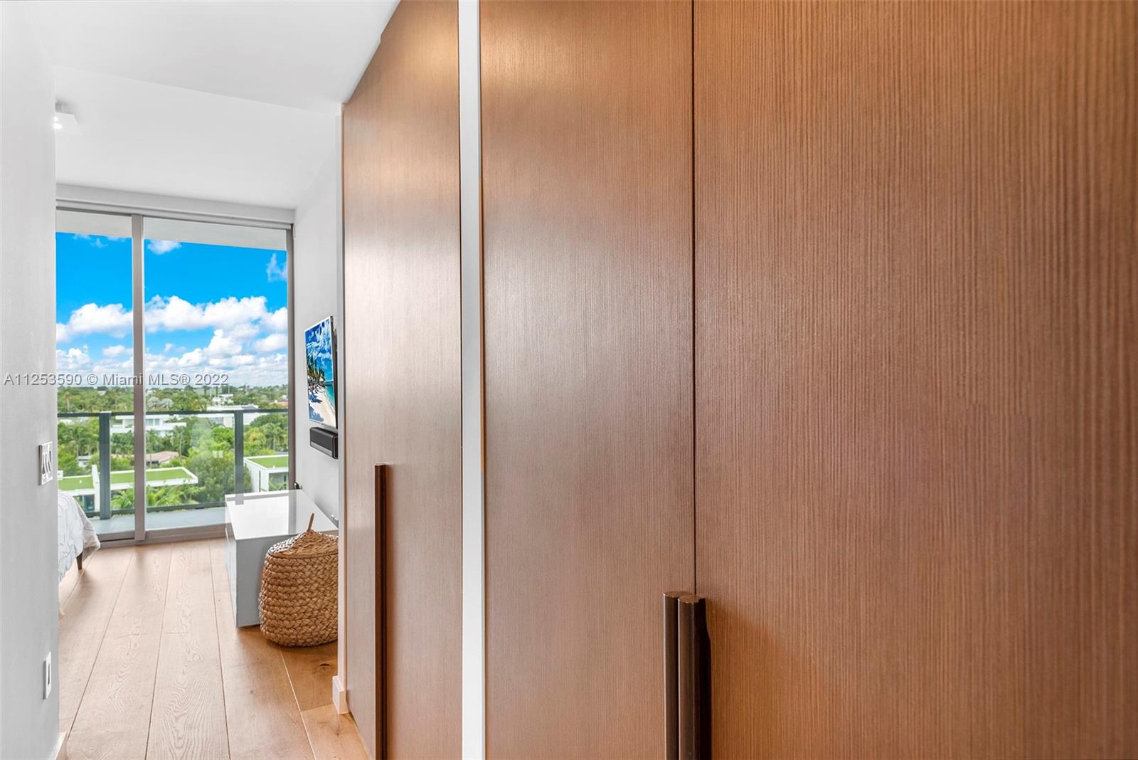 OCEANA KEY BISCAYNE CONDO - Residential