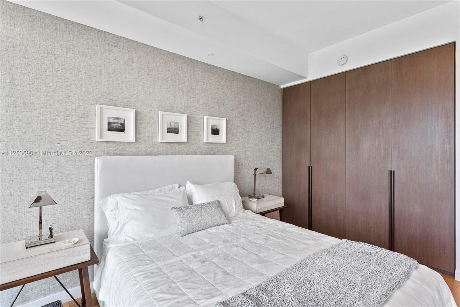 OCEANA KEY BISCAYNE CONDO - Residential