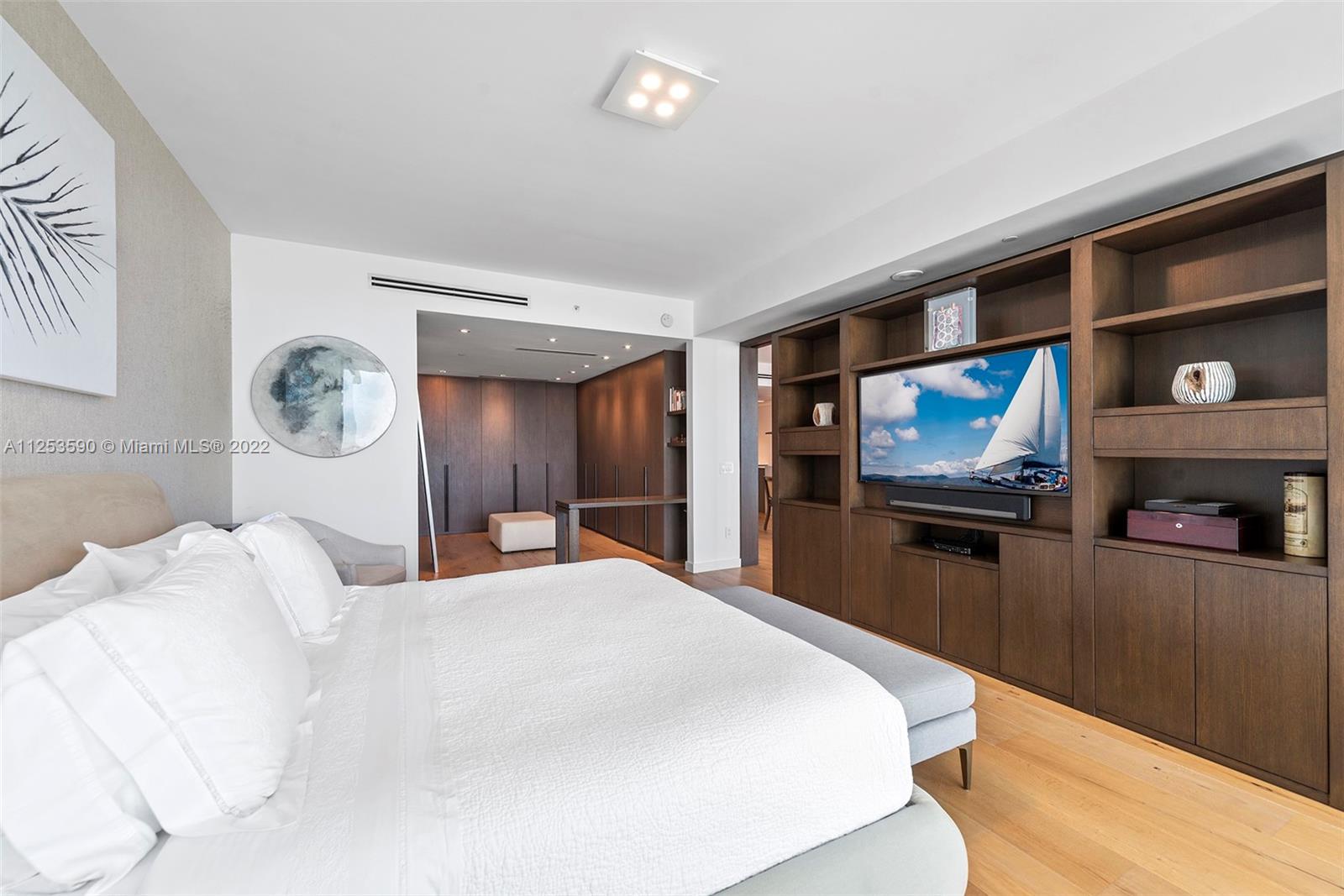 OCEANA KEY BISCAYNE CONDO - Residential