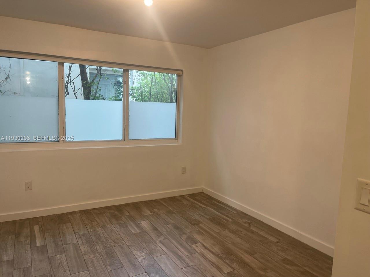 1035 EUCLID CONDO - Residential Lease