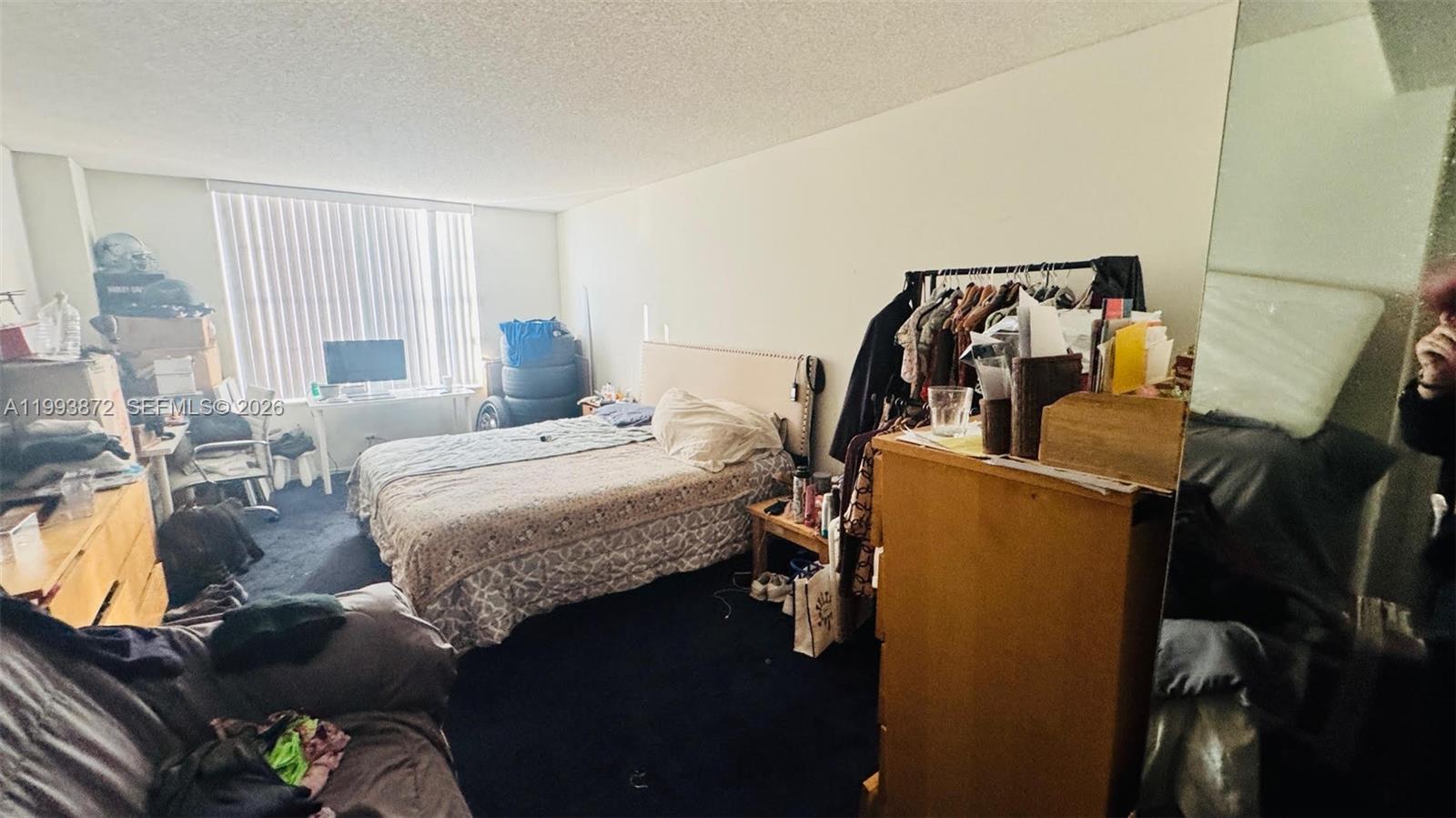 WINSTON TOWER 300 CONDO - Residential