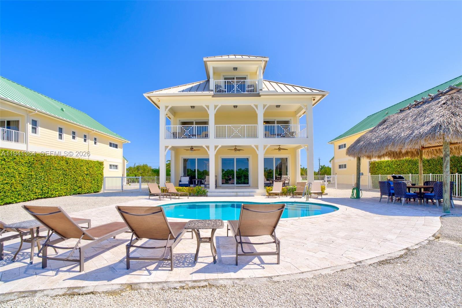 COCO PLUM BEACH RE-PLAT - Residential Income