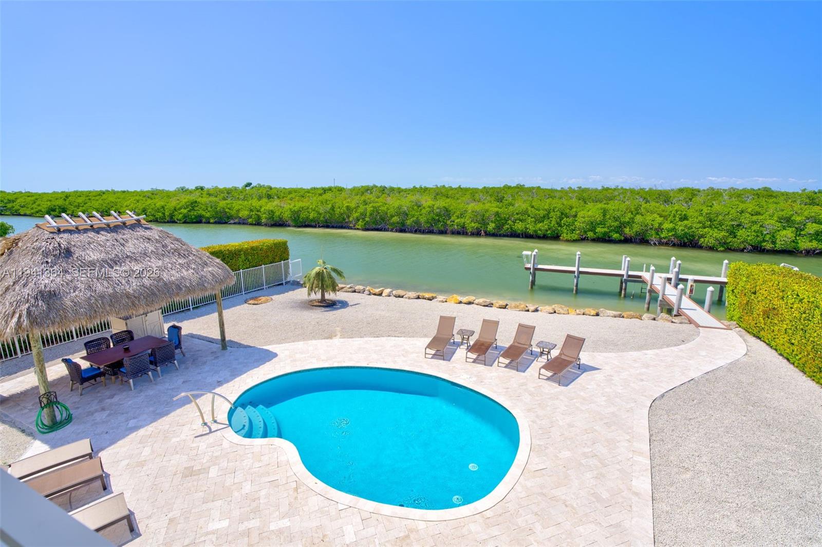 COCO PLUM BEACH RE-PLAT - Residential Income