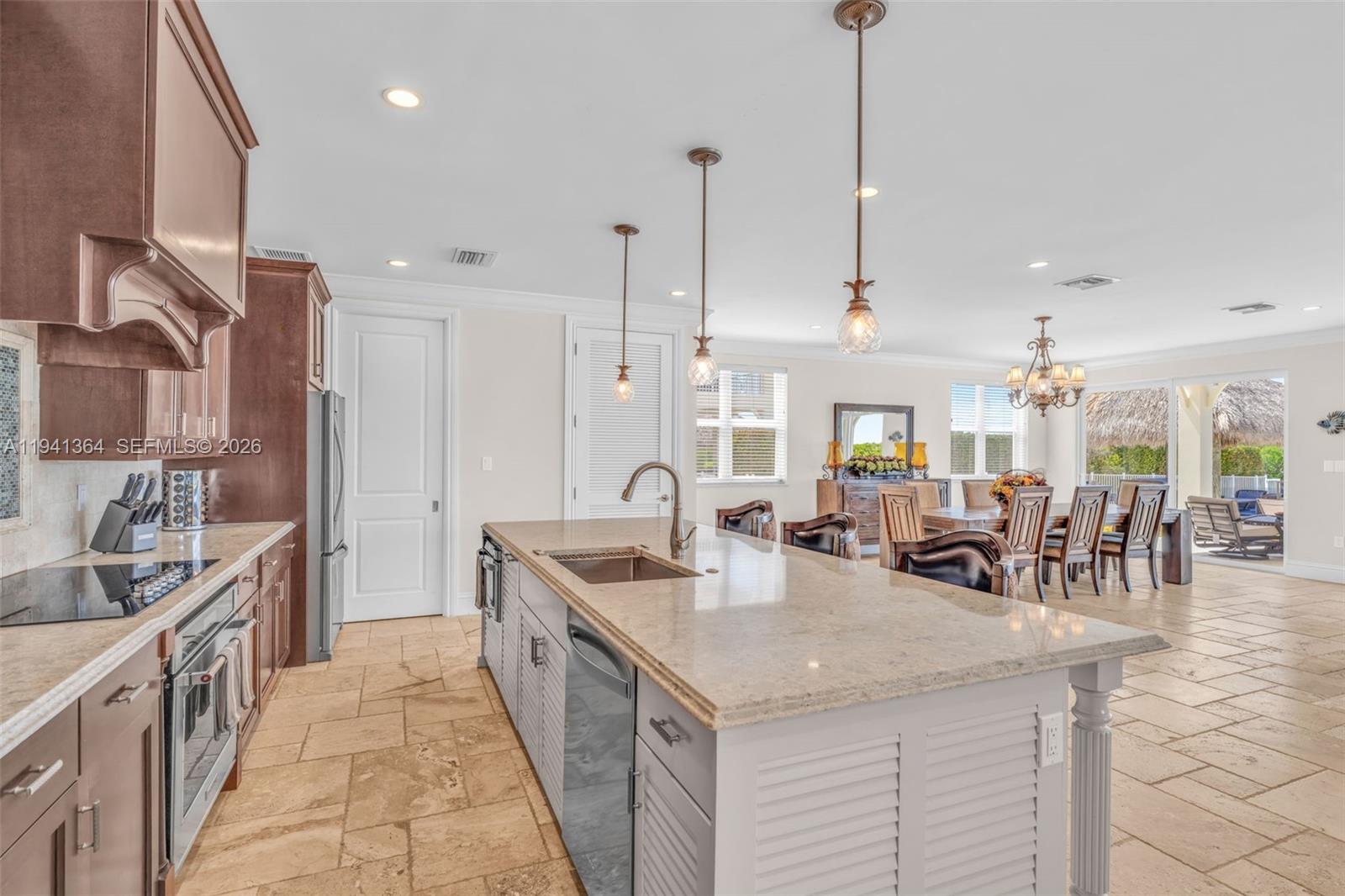 COCO PLUM BEACH RE-PLAT - Residential Income