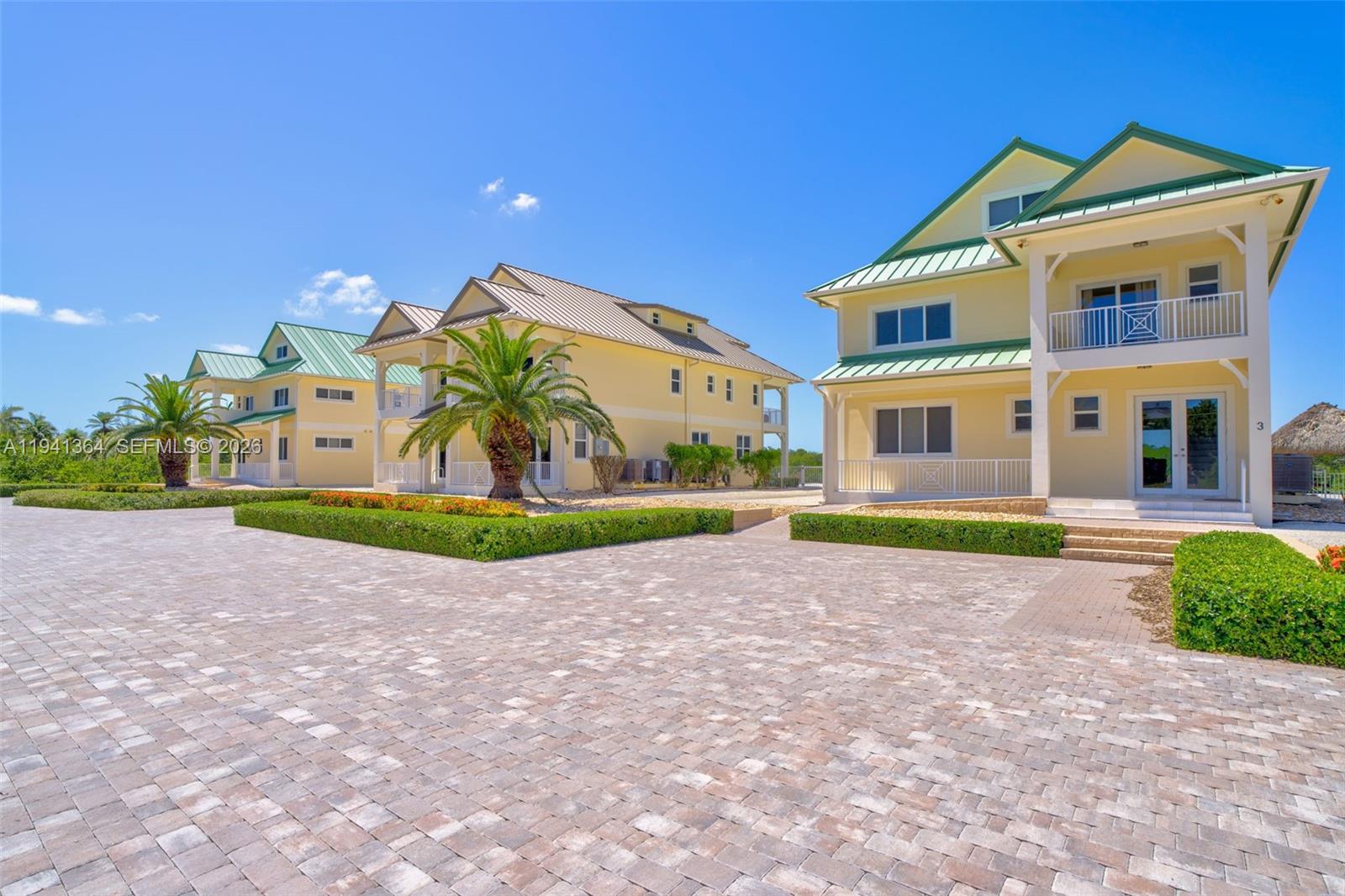 COCO PLUM BEACH RE-PLAT - Residential Income