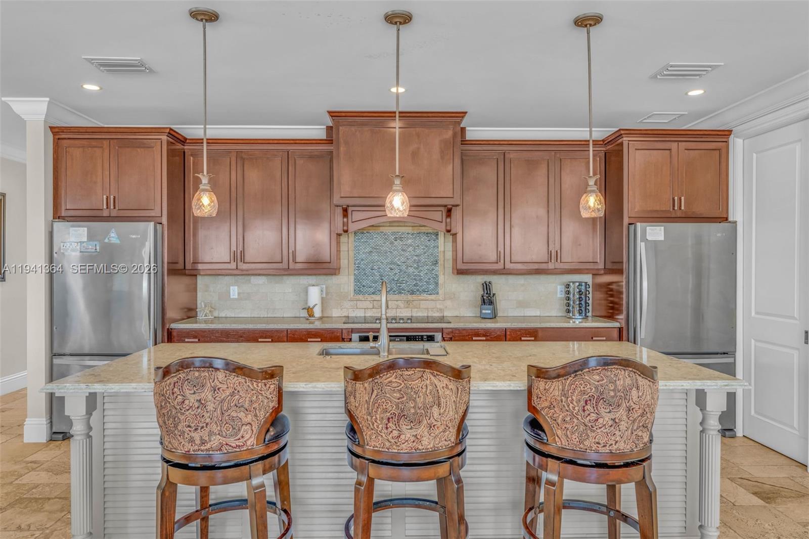 COCO PLUM BEACH RE-PLAT - Residential Income