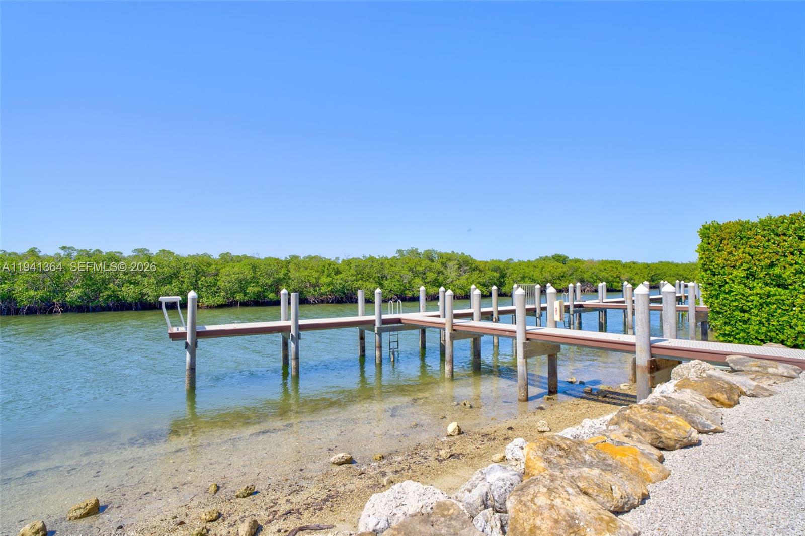 COCO PLUM BEACH RE-PLAT - Residential Income