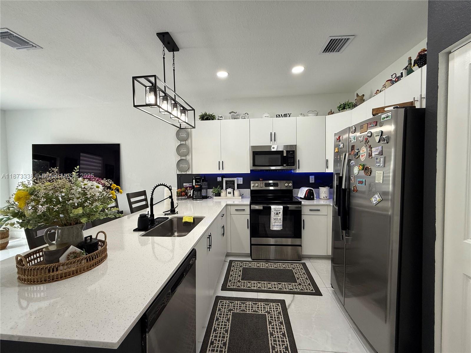 AQUABELLA NORTH - Residential