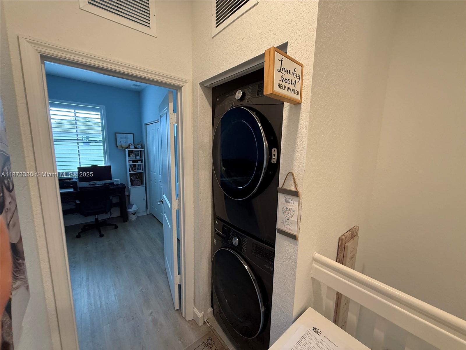 AQUABELLA NORTH - Residential