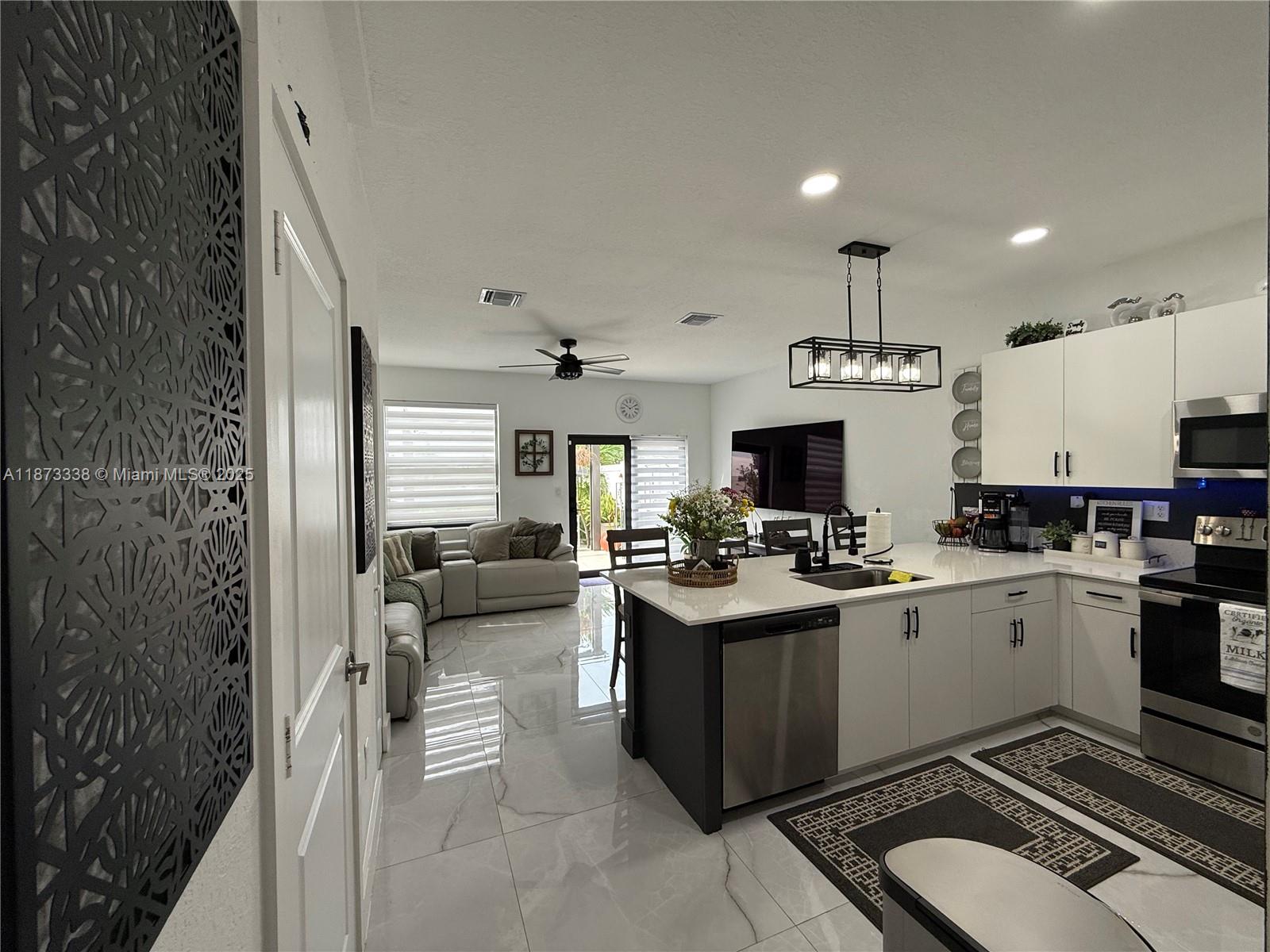 AQUABELLA NORTH - Residential