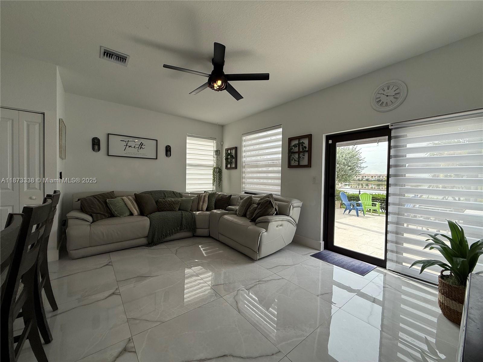 AQUABELLA NORTH - Residential