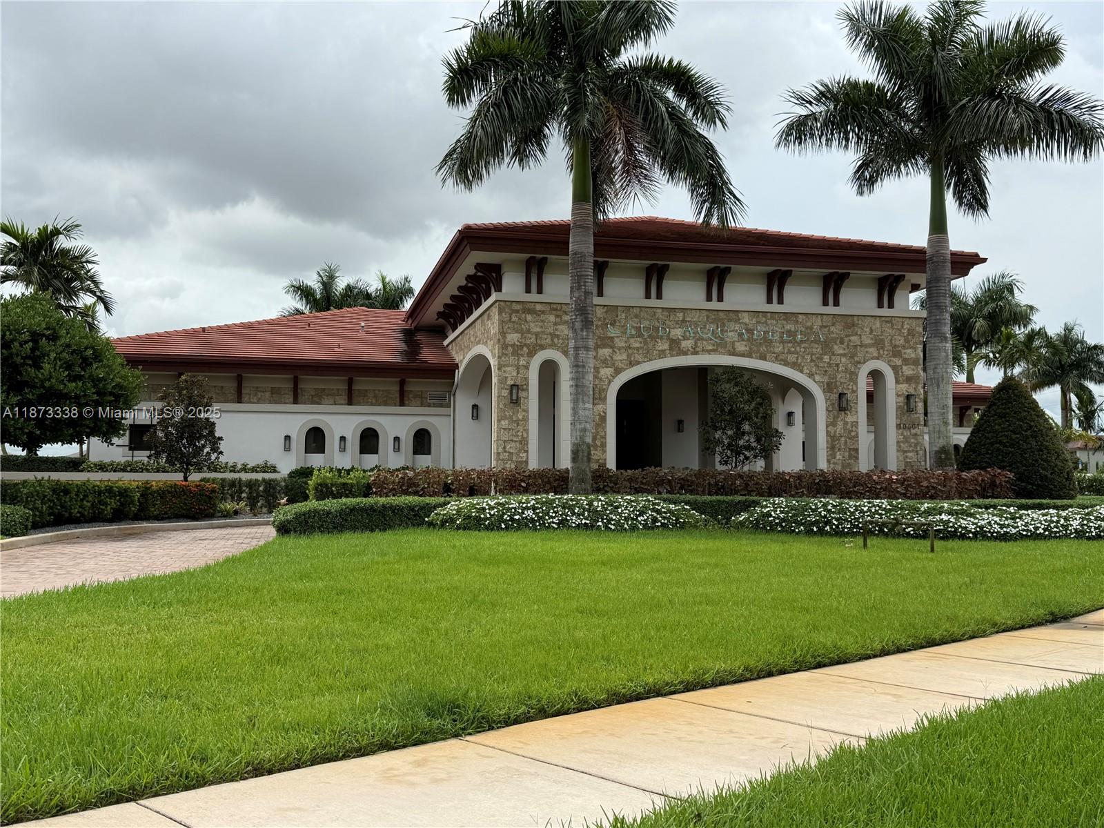 AQUABELLA NORTH - Residential