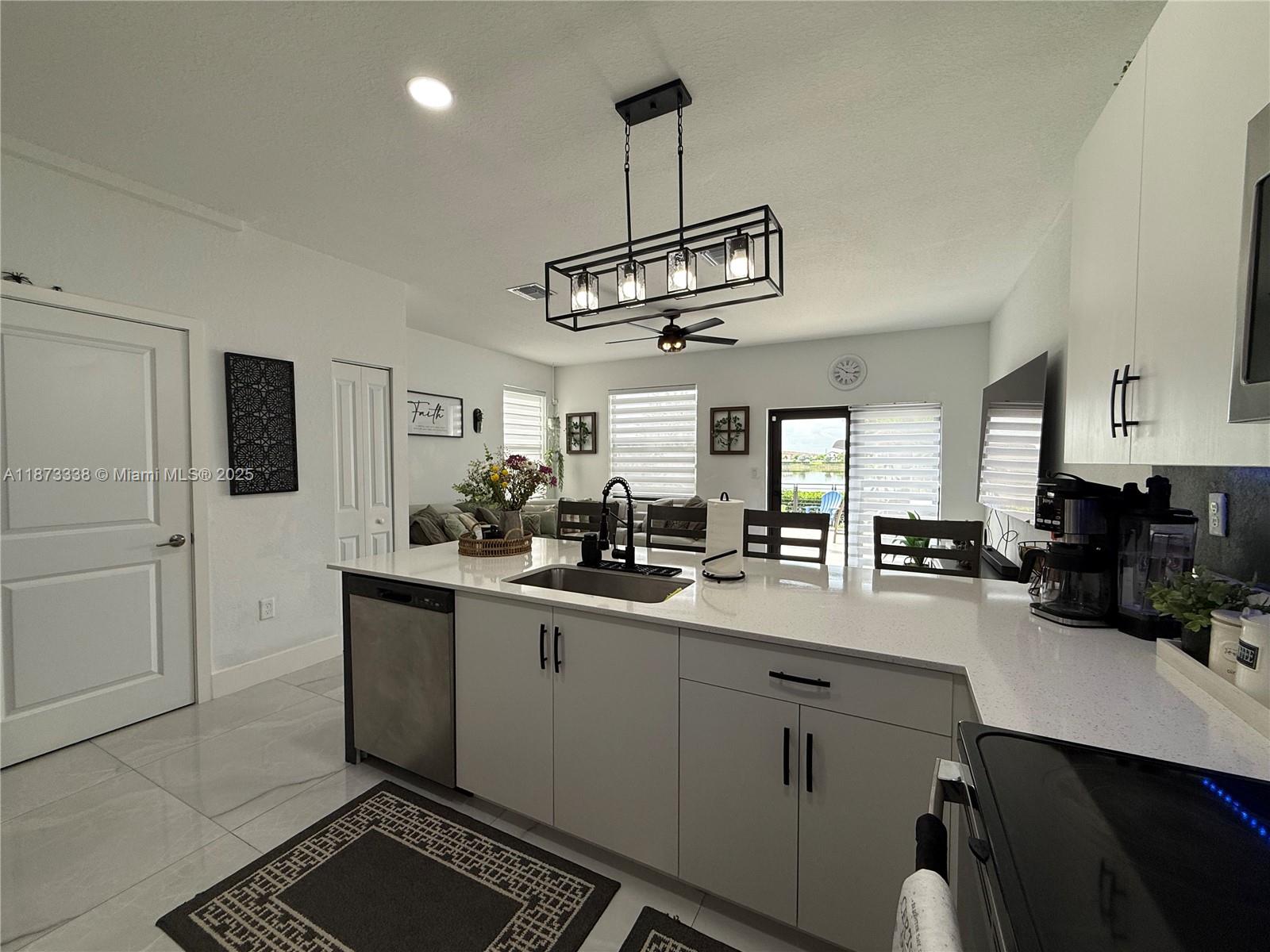 AQUABELLA NORTH - Residential