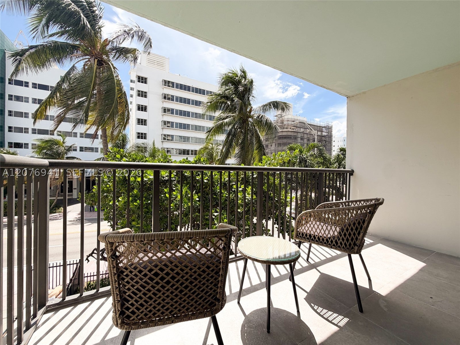 1800 Collins Ave 3H