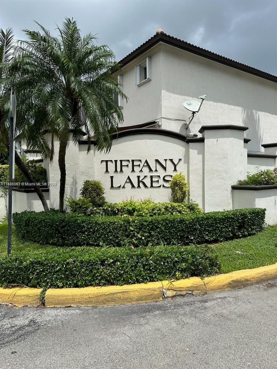 8555 Sw 152nd Ave 103, Miami, Broward County, Florida - 3 Bedrooms  
3 Bathrooms - 