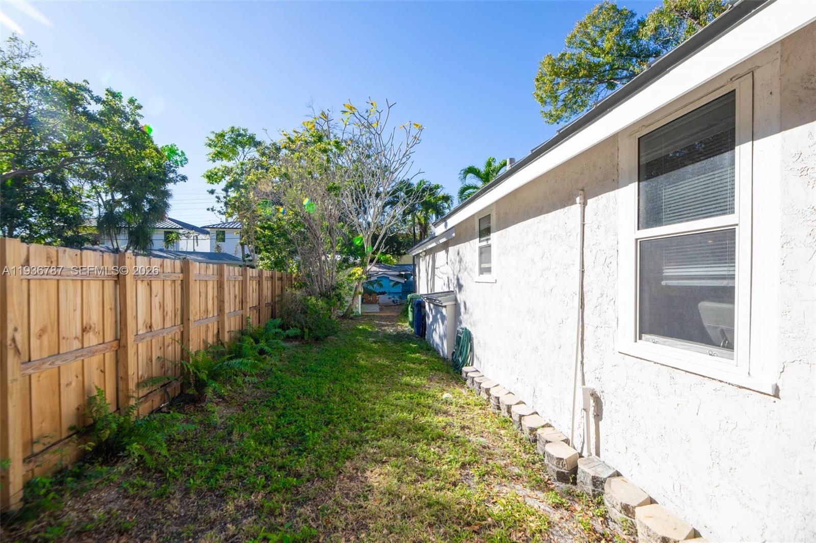 MRS ELVA A TRUAX - Residential