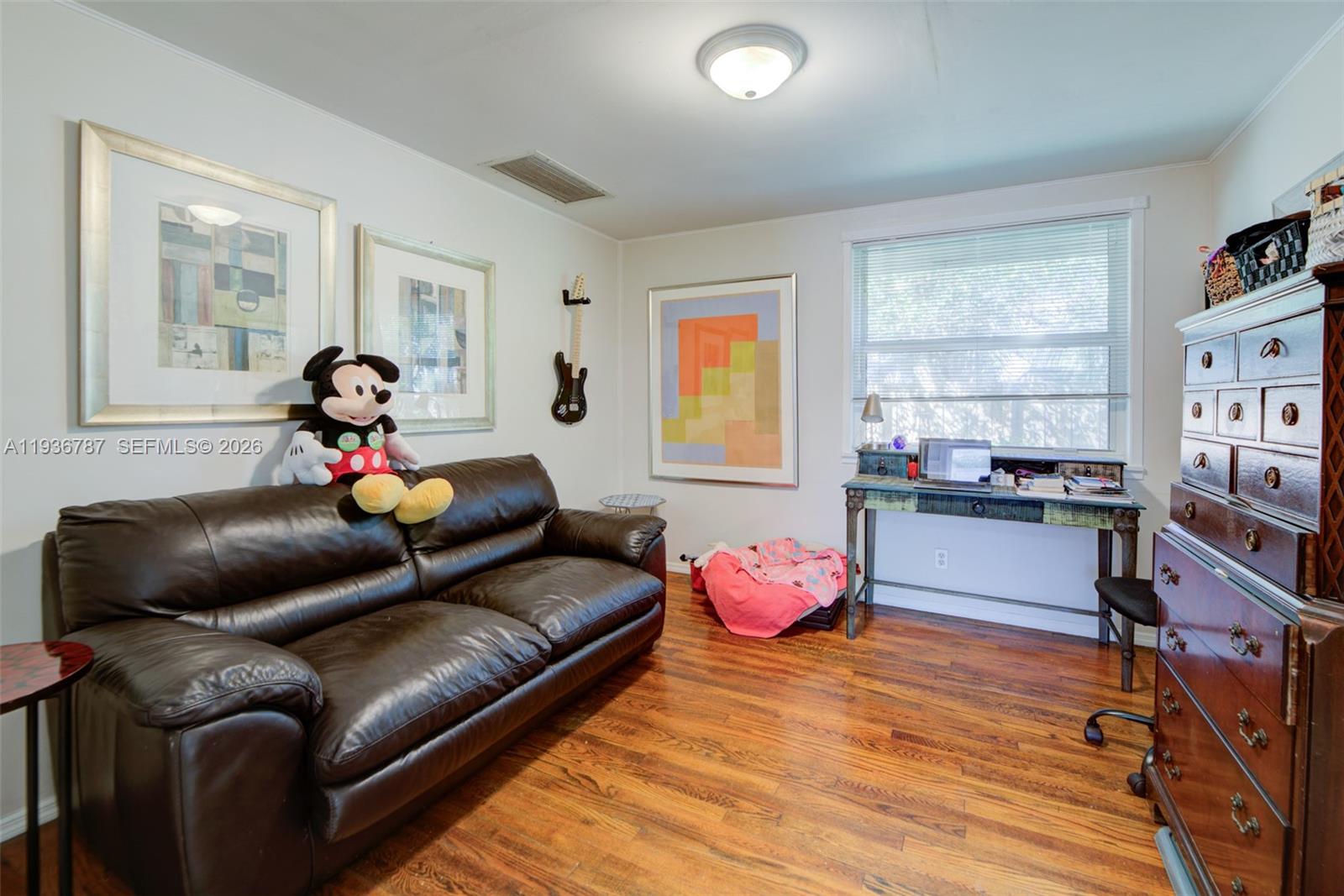 MRS ELVA A TRUAX - Residential