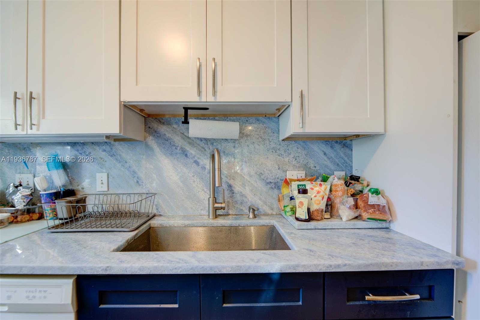 MRS ELVA A TRUAX - Residential