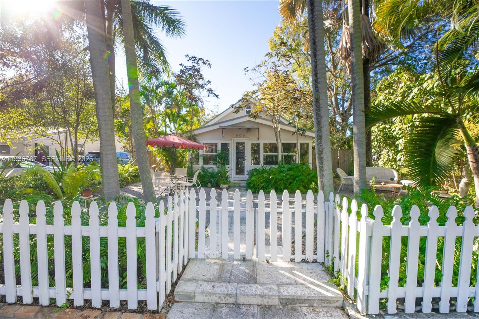 MRS ELVA A TRUAX - Residential