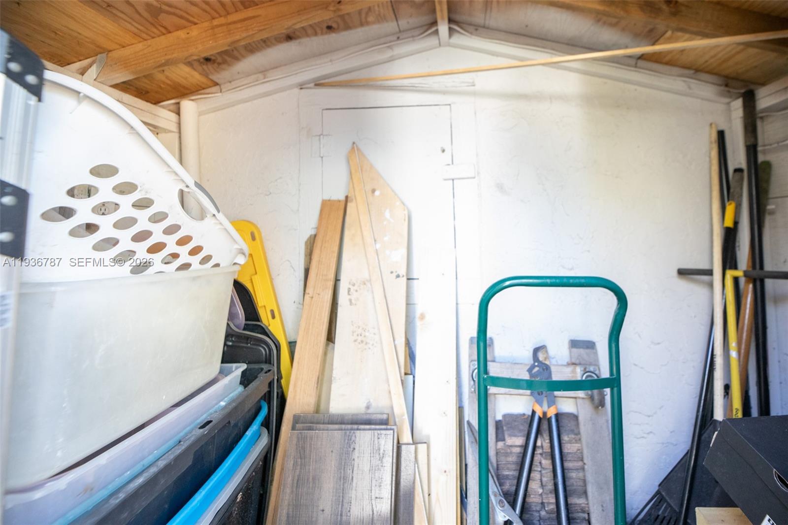 MRS ELVA A TRUAX - Residential