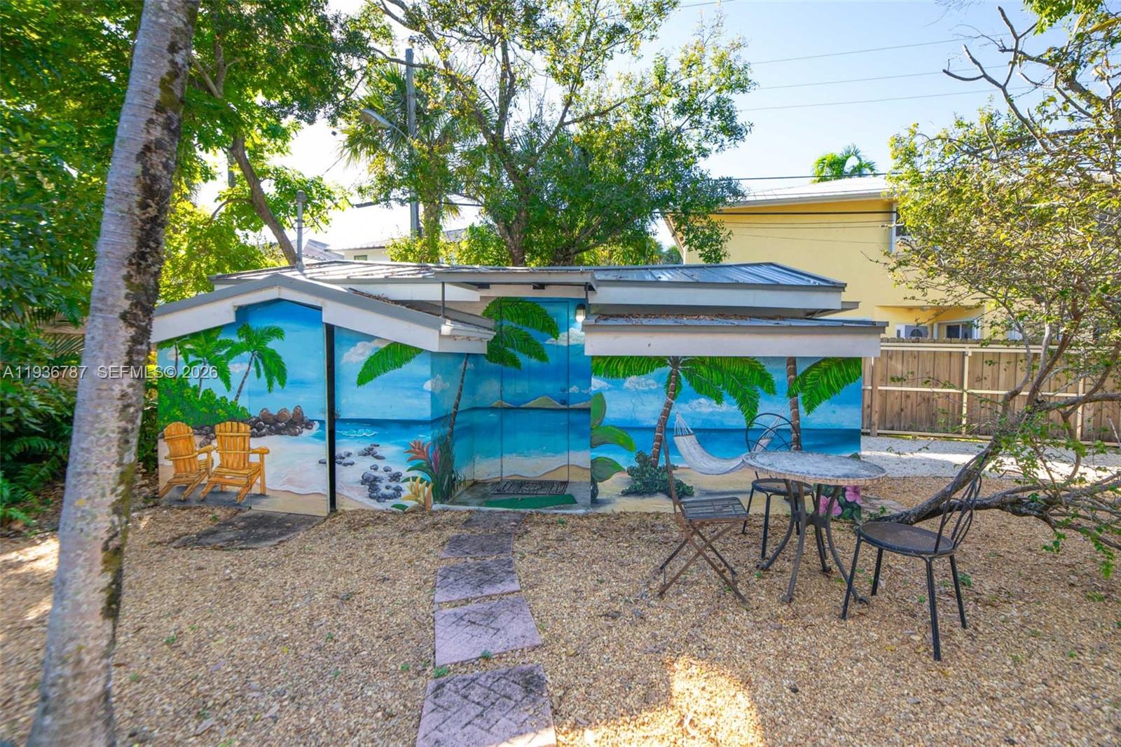 MRS ELVA A TRUAX - Residential