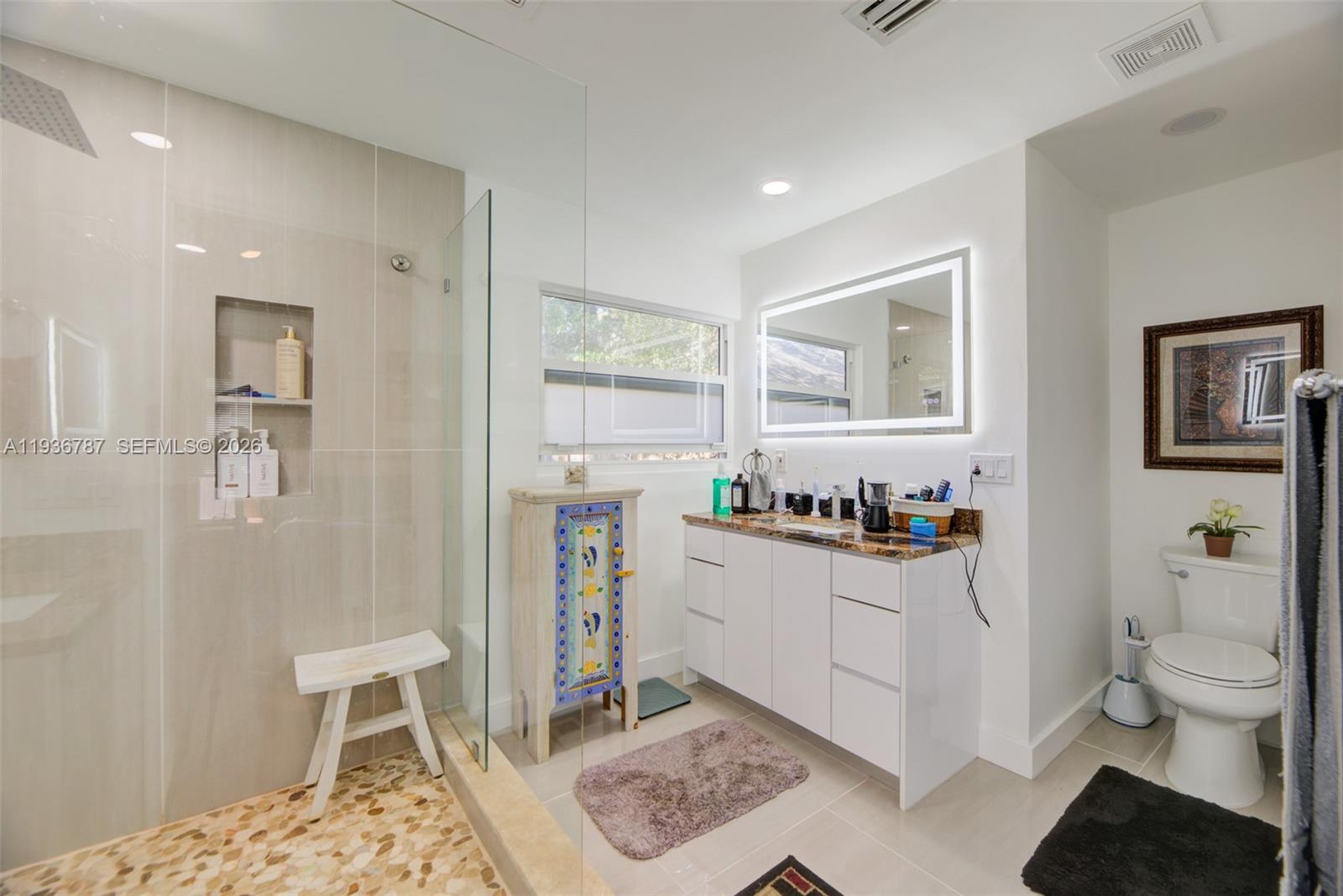 MRS ELVA A TRUAX - Residential