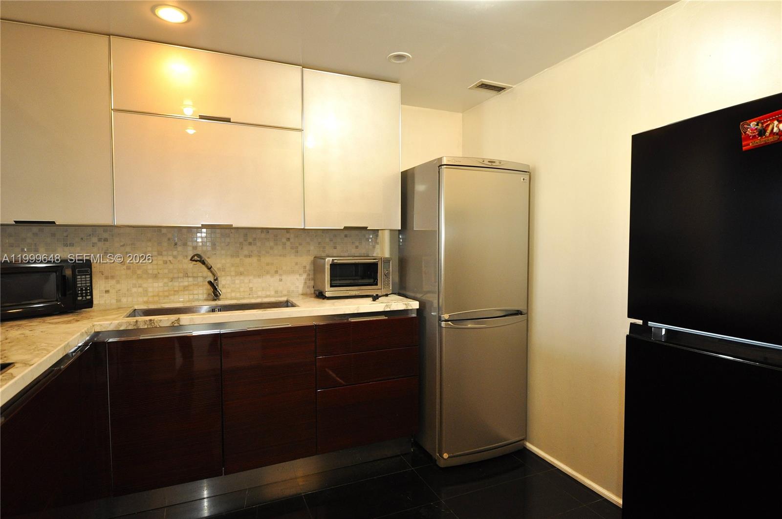 PARKER PLAZA CONDO ESTATE - Residential