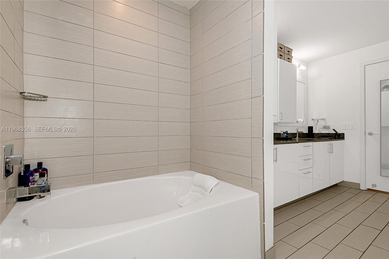 NINE AT MARY BRICKELL VIL - Residential