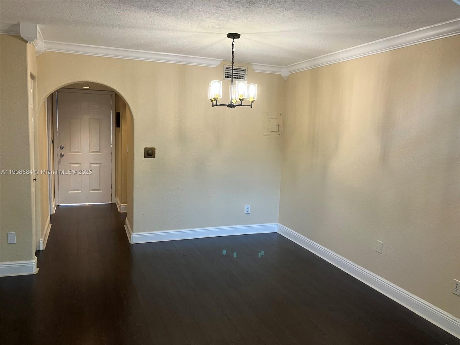 COURTYARDS AT KENDALL CON - Residential Lease