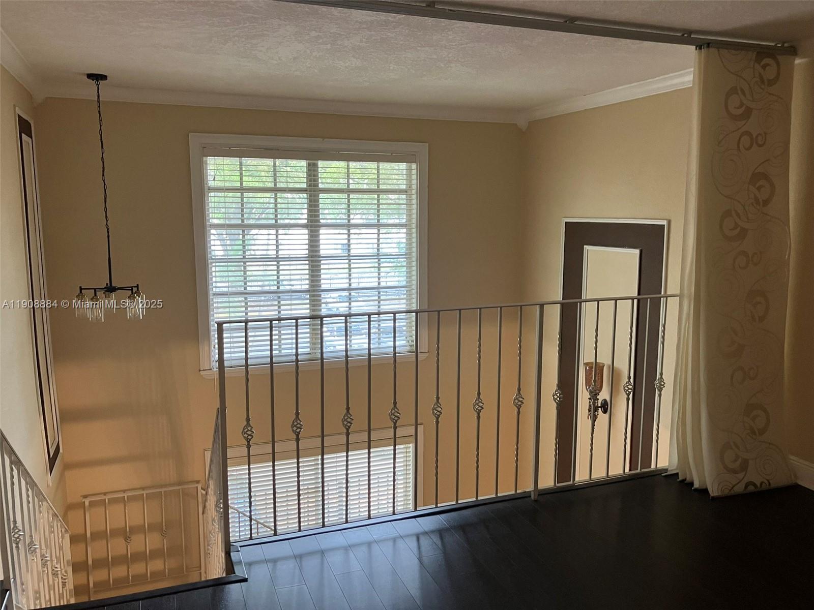 COURTYARDS AT KENDALL CON - Residential Lease