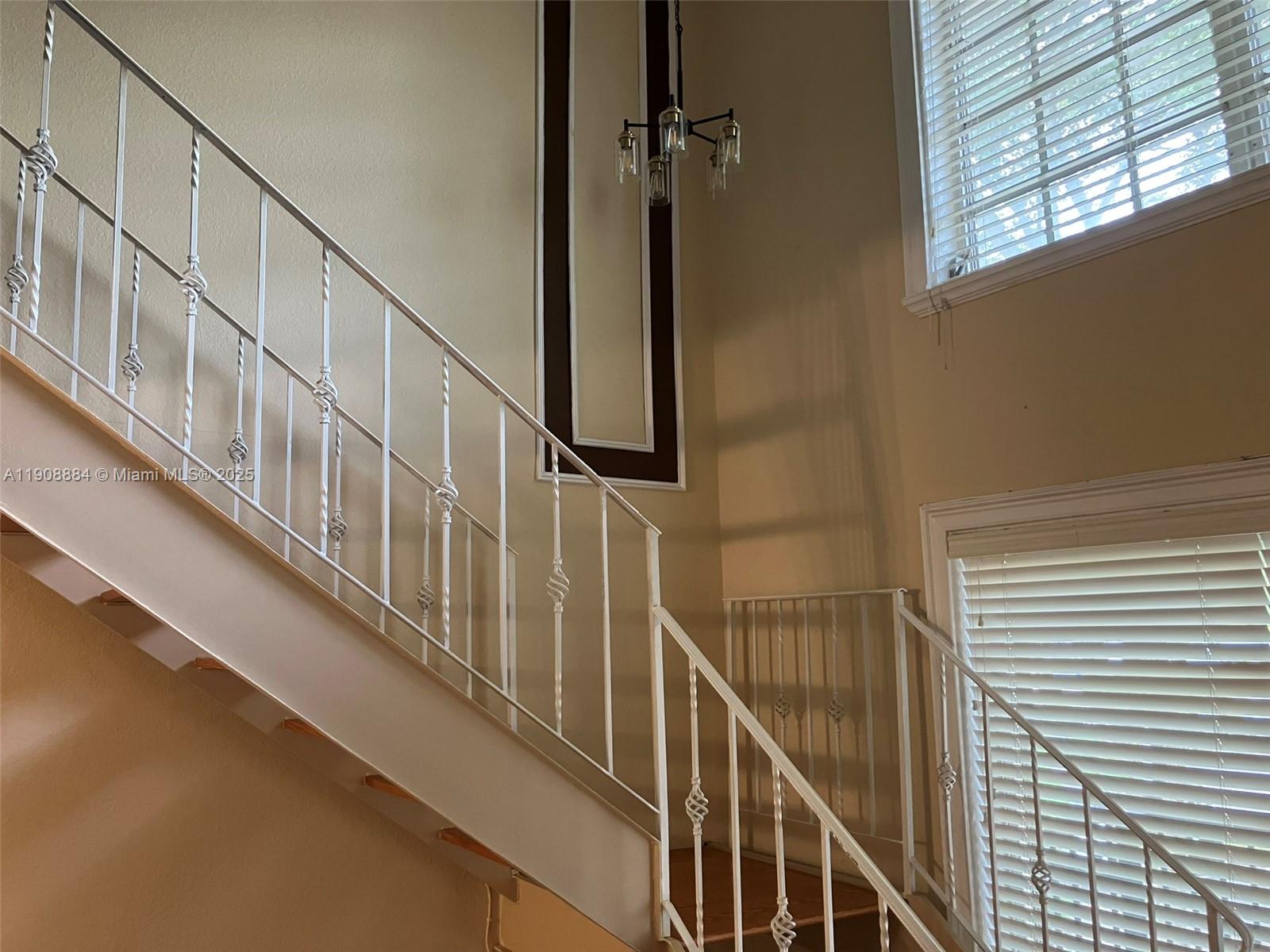 COURTYARDS AT KENDALL CON - Residential Lease