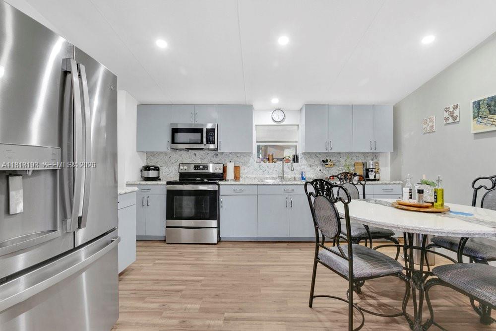 WILLISTON HLNDS - Residential