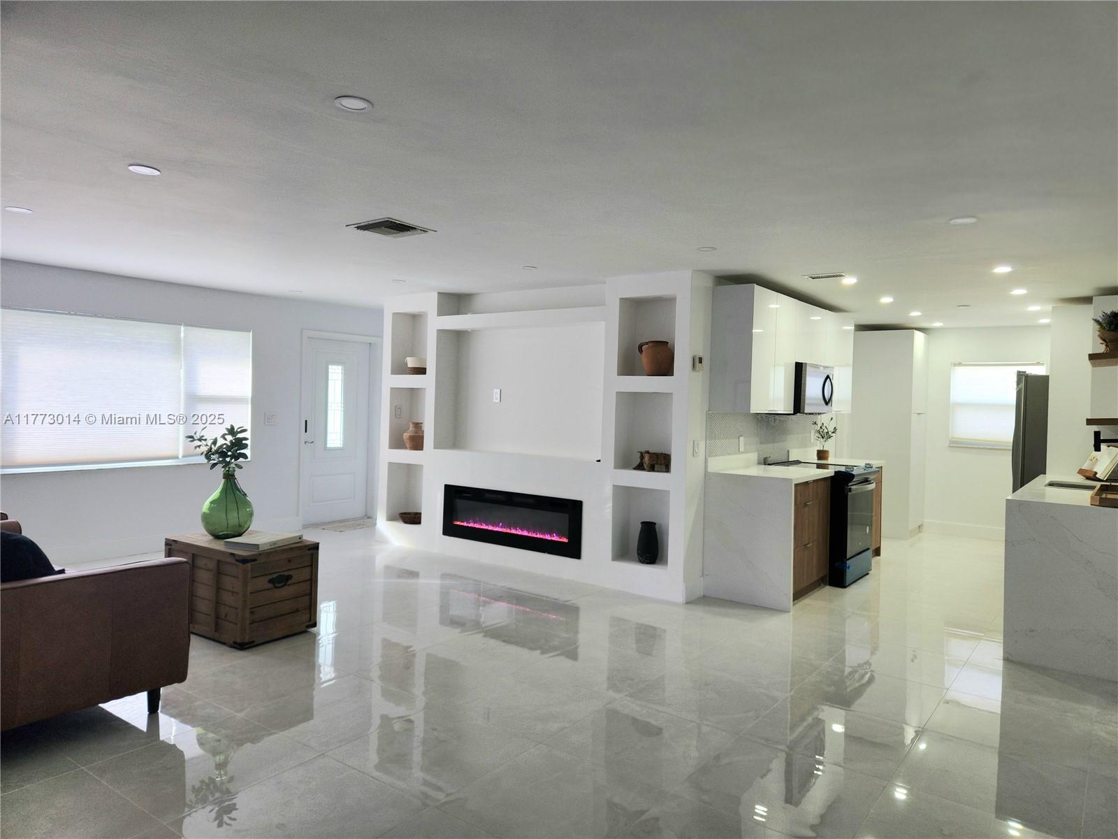 Property for Sale at 1254 Nw 82nd Ave, Plantation, Miami-Dade County, Florida - Bedrooms: 2 
Bathrooms: 2  - $439,000