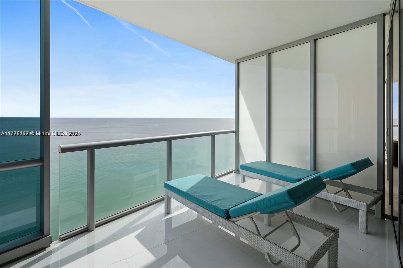 17121 Collins Ave 1703, Sunny Isles Beach, Miami-Dade County, Florida - 1 Bedrooms  
2 Bathrooms - 