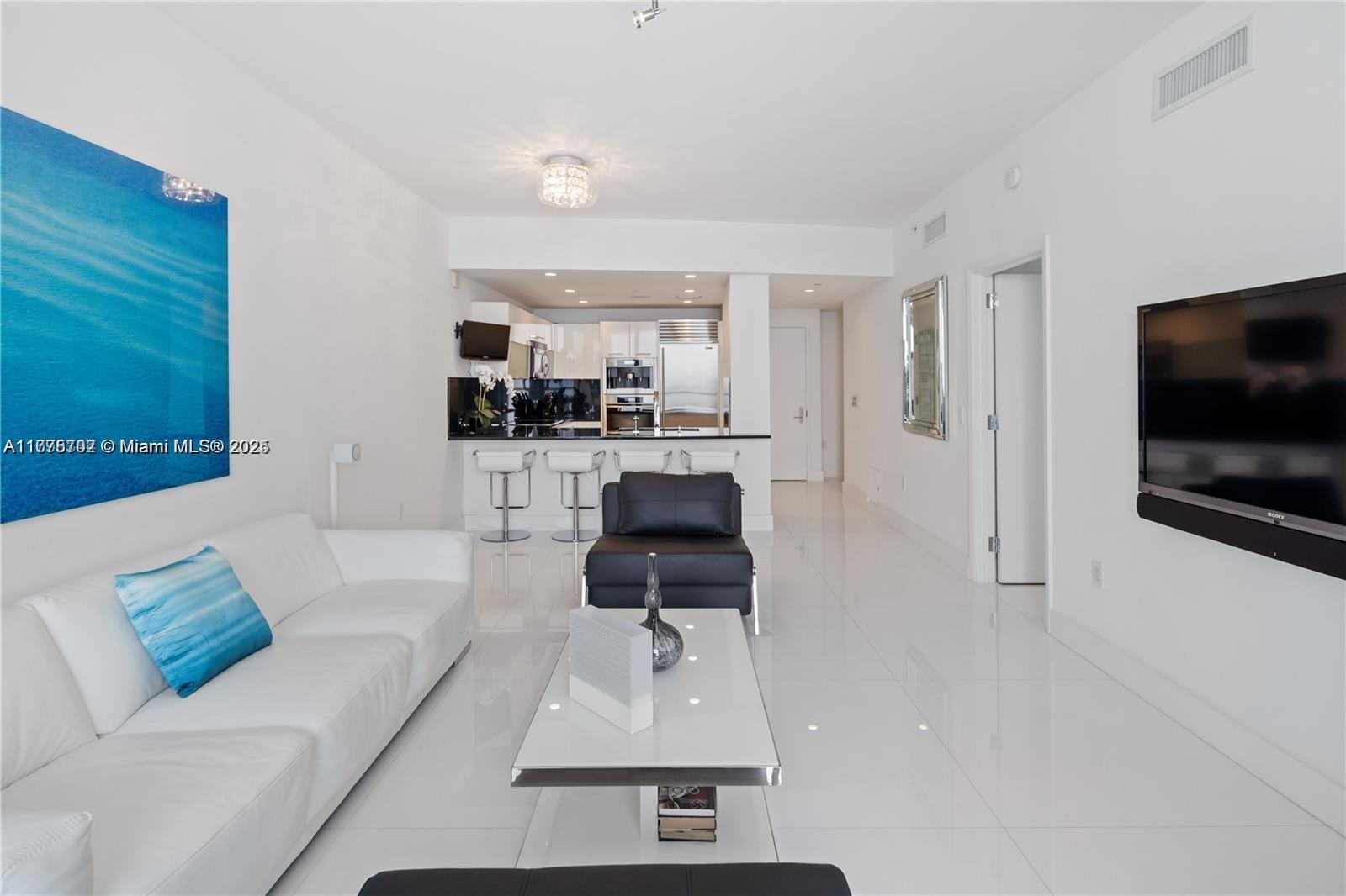 17121 Collins Ave 1703