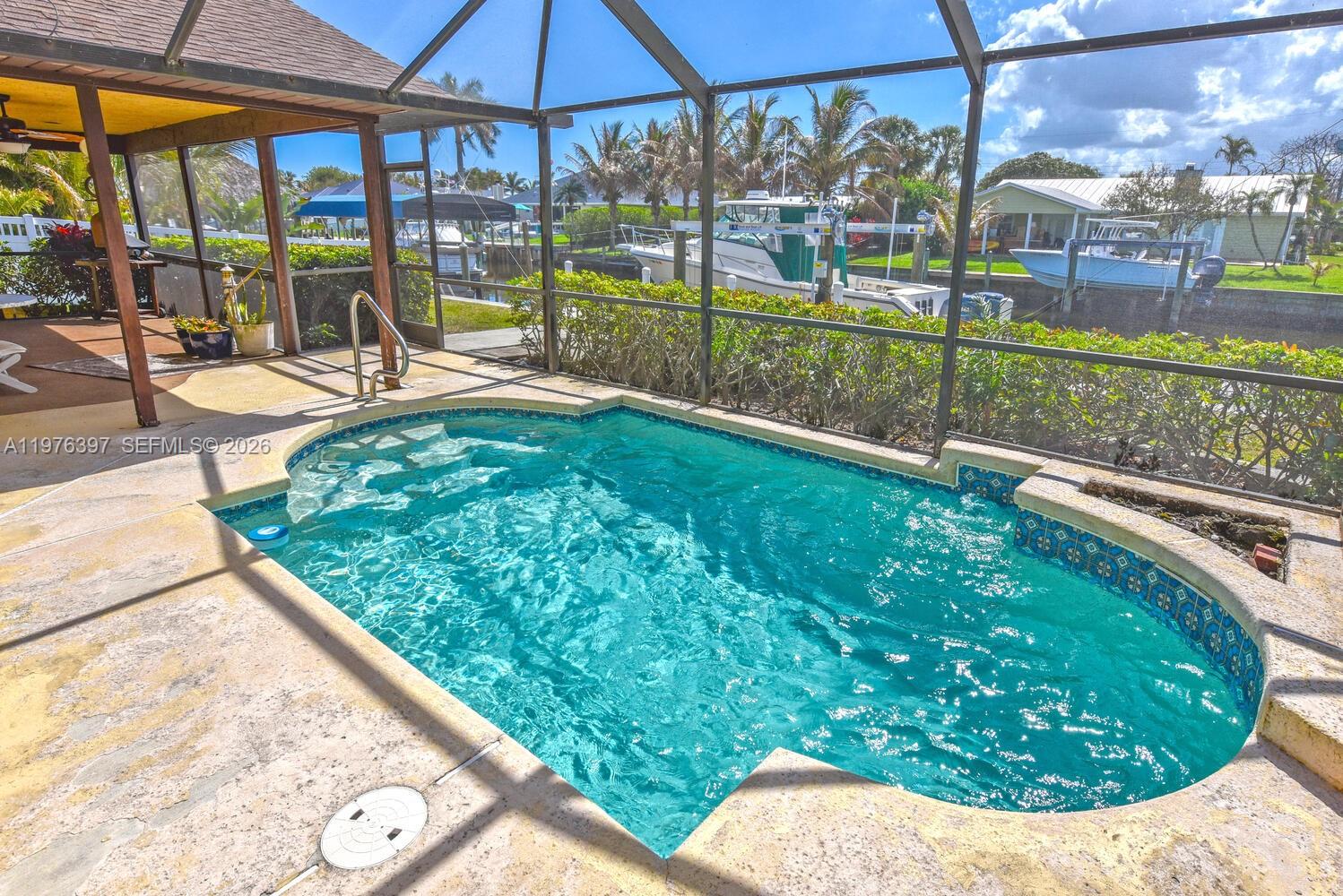 LIGHTHOUSE POINT - Residential