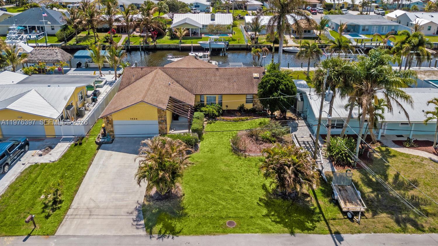 LIGHTHOUSE POINT - Residential