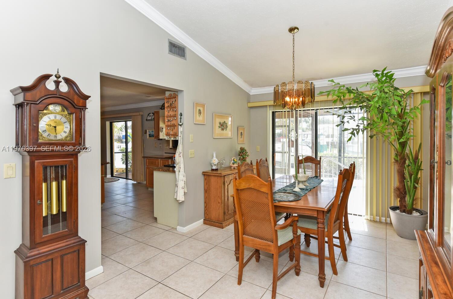 LIGHTHOUSE POINT - Residential