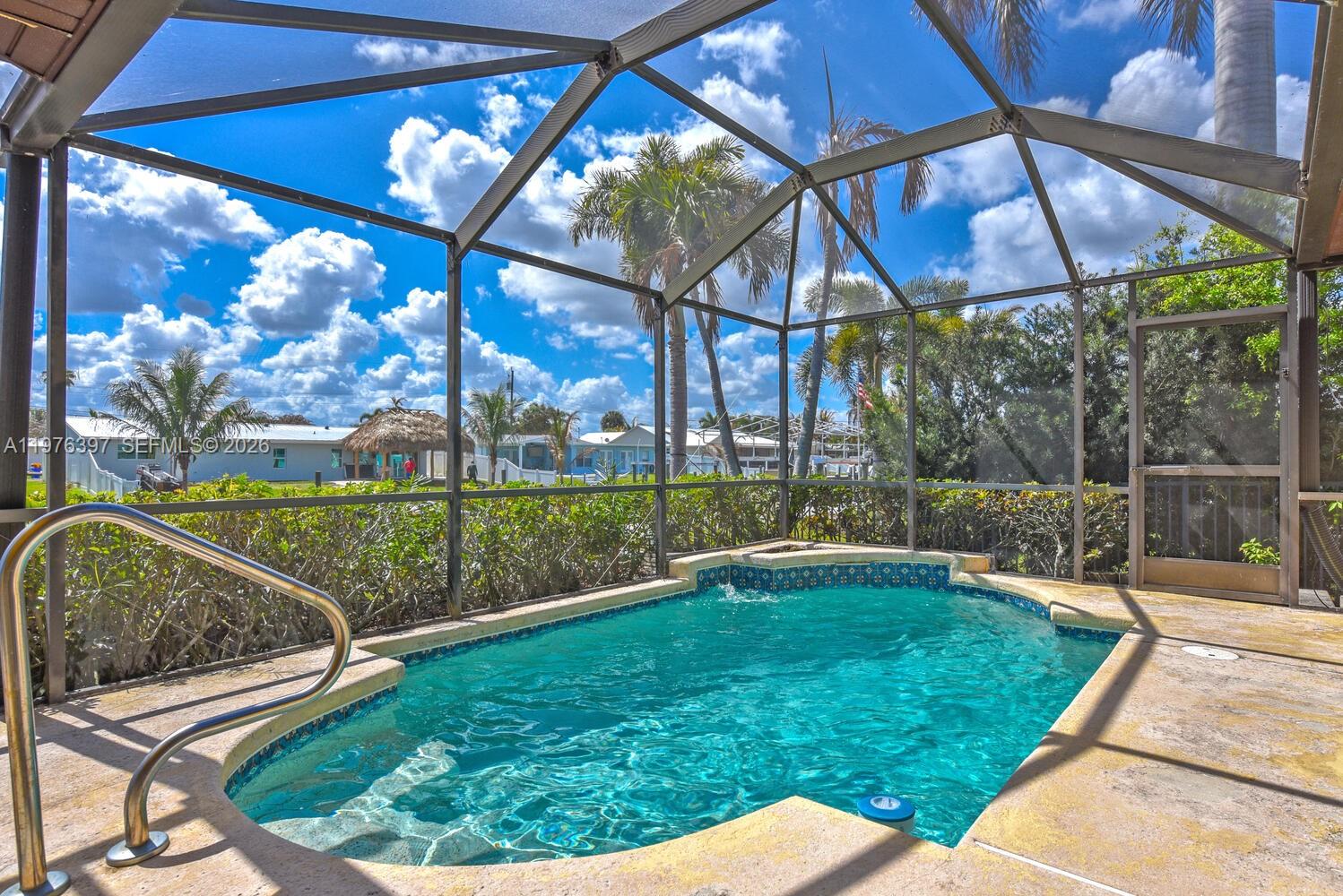 LIGHTHOUSE POINT - Residential