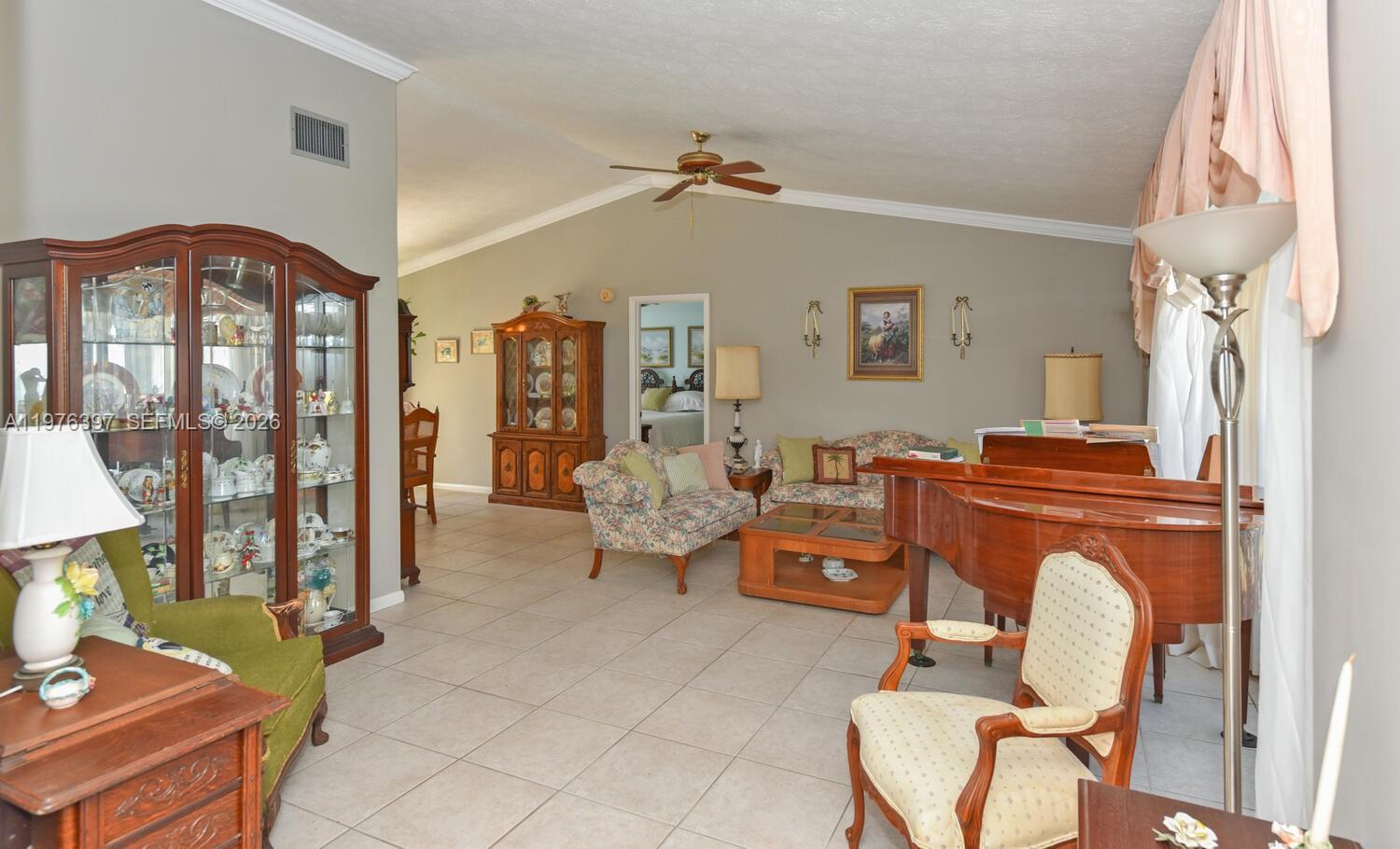 LIGHTHOUSE POINT - Residential