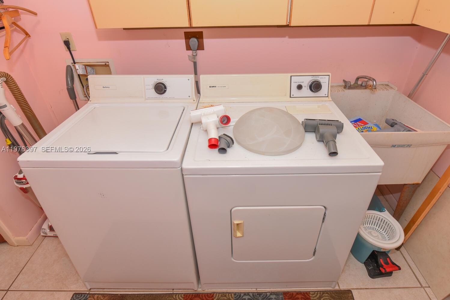 LIGHTHOUSE POINT - Residential