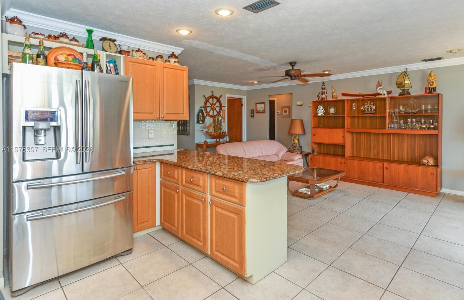 LIGHTHOUSE POINT - Residential